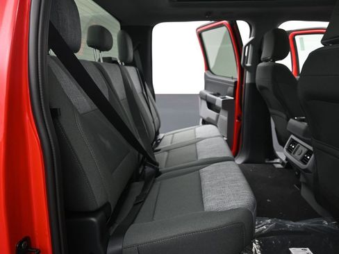 New 2026 Ford F250 XLT w/ XLT Premium Package AWD/4WD image 12