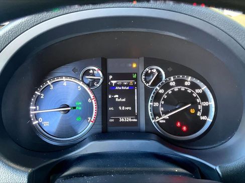 Used 2023 Lexus GX 460 Premium image 25