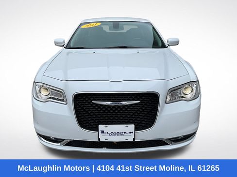 Used 2021 Chrysler 300 Touring L image 23