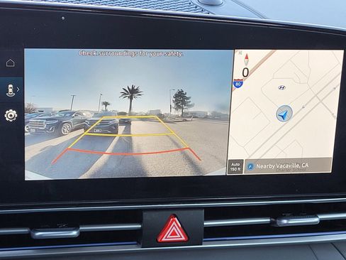 Certified 2025 Hyundai Elantra SEL image 27