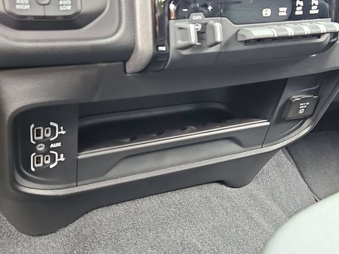 New 2026 RAM 3500 Tradesman AWD/4WD image 26