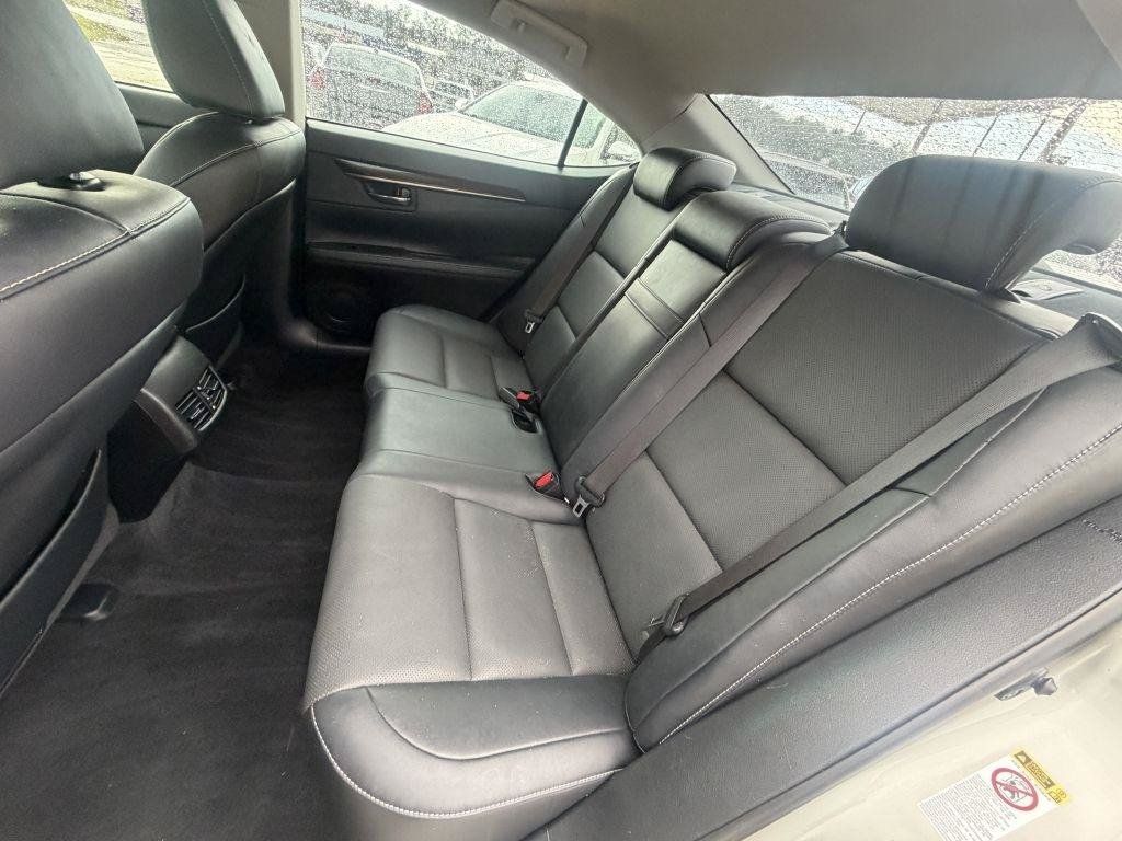 Used 2015 Lexus ES 350 w/ Premium Package FWD image 11