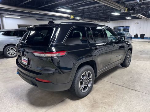 Used 2022 Jeep Grand Cherokee Trailhawk w/ Advanced Protech Group II image 4