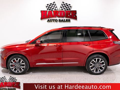 Used 2023 Cadillac XT6 Sport w/ Platinum Package AWD/4WD image 1