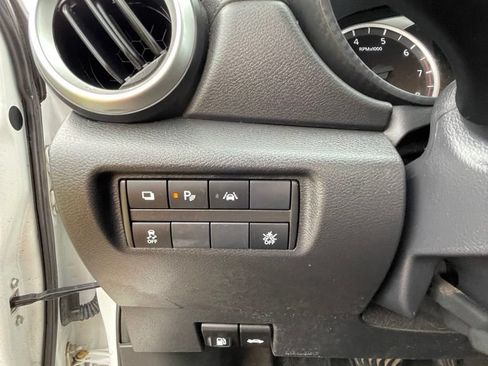Used 2025 Nissan Versa S w/ Trunk Package FWD image 11