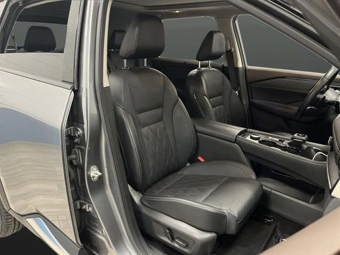 Used 2022 Nissan Rogue Platinum w/ Head-Up Display Package image 33