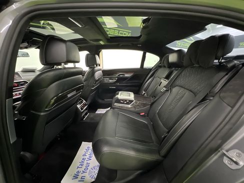 Used 2016 BMW 750i xDrive AWD/4WD image 27