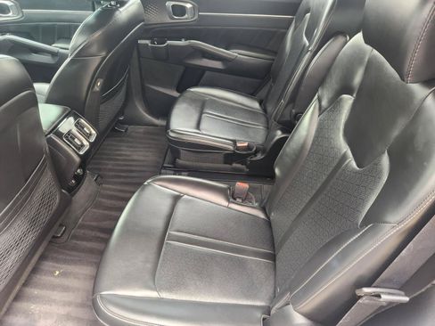 Used 2023 Kia Sorento SX FWD image 31