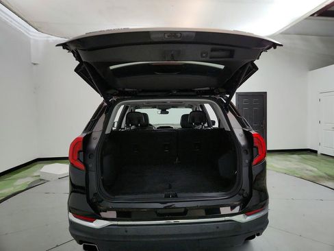 Used 2020 GMC Terrain SLT w/ GMC Pro Grade Package AWD/4WD image 31