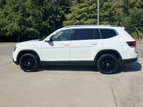 Used 2019 Volkswagen Atlas SEL Premium AWD/4WD image 6
