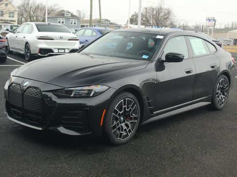 New 2026 BMW i4 xDrive40i w/ M Sport Package AWD/4WD image 4