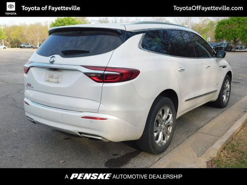 Used 2021 Buick Enclave Avenir w/ Avenir Technology Package image 4