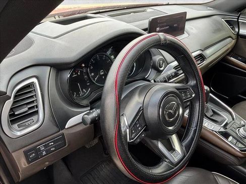 Used 2022 MAZDA CX-9 Signature image 10