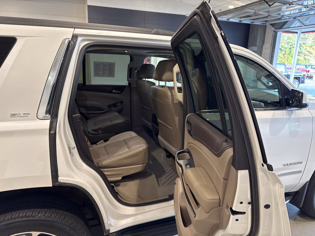 Used 2017 GMC Yukon SLT w/ Premium Edition AWD/4WD image 15