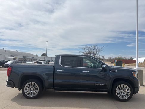 Used 2022 GMC Sierra 1500 Denali w/ Denali Reserve Package AWD/4WD image 9