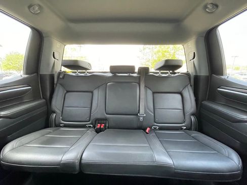 Used 2025 GMC Sierra 1500 SLT image 30