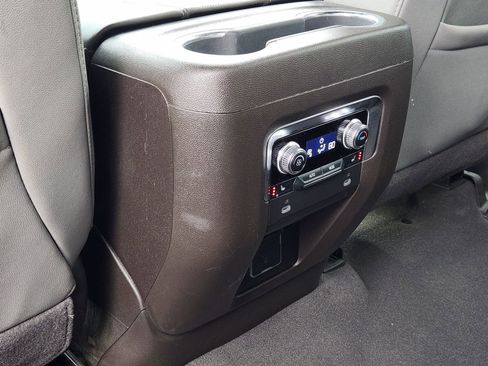 Certified 2024 GMC Yukon SLT w/ SLT Premium Package image 36