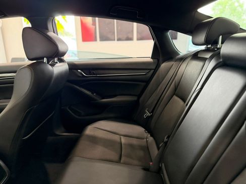 Used 2021 Honda Accord Sport image 15