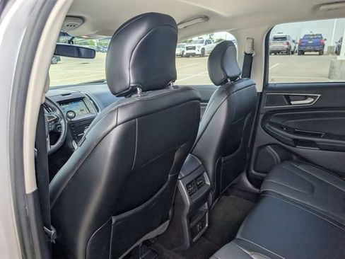 Used 2017 Ford Edge Titanium FWD image 25