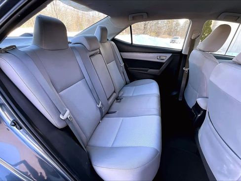 Used 2016 Toyota Corolla LE image 20