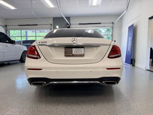 Used 2018 Mercedes-Benz E 300 image 7