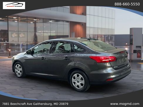 Used 2018 Ford Focus S FWD image 4