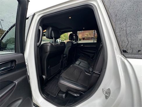 Used 2019 Jeep Grand Cherokee Trailhawk image 18