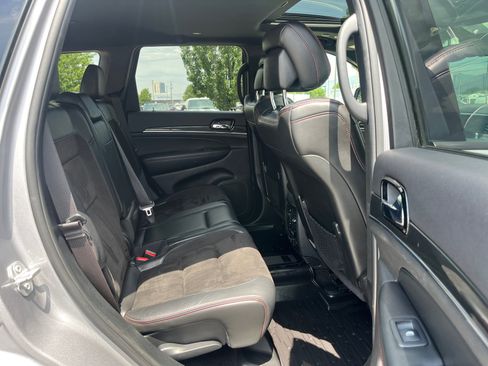 Used 2019 Jeep Grand Cherokee Trailhawk AWD/4WD image 27