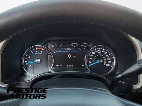 Used 2020 Ford F350 Lariat w/ Lariat Ultimate Package AWD/4WD image 9