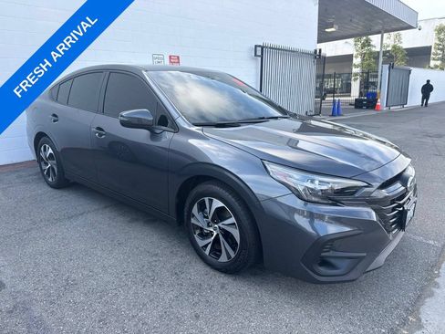 Used 2025 Subaru Legacy Premium AWD/4WD image 2