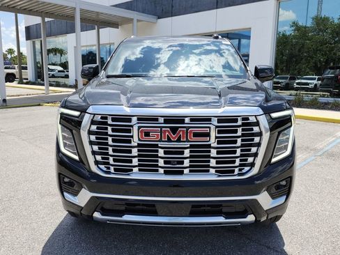 New 2026 GMC Yukon XL Denali w/ Denali Reserve Package RWD image 7