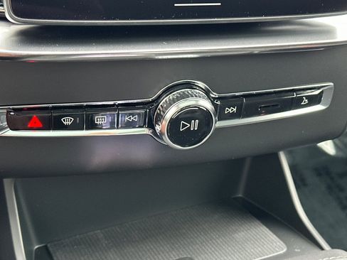 New 2026 Volvo XC90 B5 Plus w/ Protection Package image 24