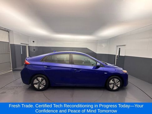 Used 2020 Hyundai Ioniq Blue image 5