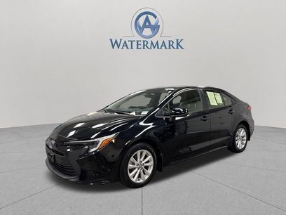 Used 2024 Toyota Corolla LE w/ LE Convenience Package
