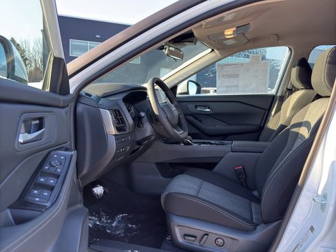 New 2026 Nissan Rogue SV w/ Cold Weather Package image 21