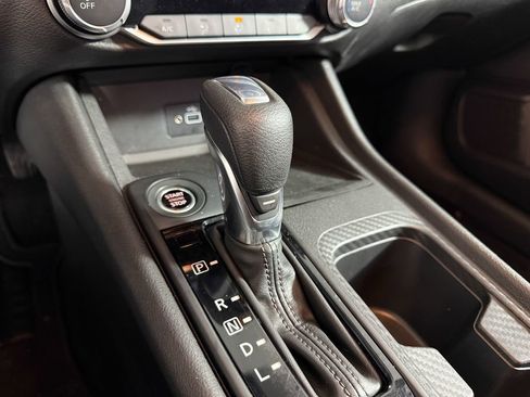 Certified 2021 Nissan Sentra S image 18