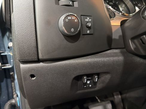 Used 2013 Chevrolet Silverado 2500 LT w/ Interior Plus Package AWD/4WD image 12