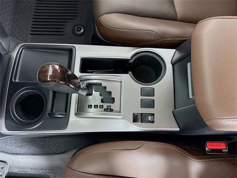 Used 2024 Toyota 4Runner Limited image 19