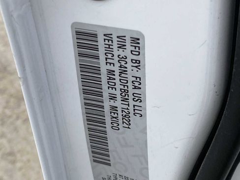 Used 2022 Jeep Compass Latitude image 22