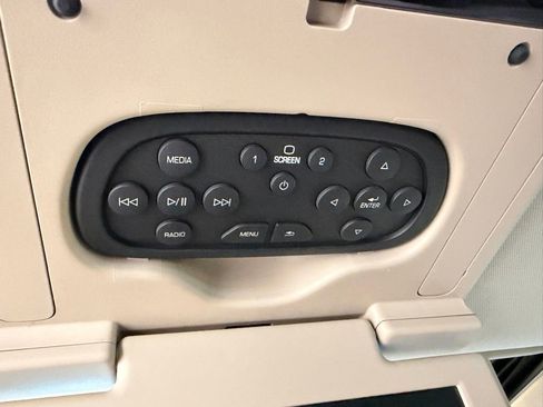 Used 2019 GMC Yukon Denali w/ Denali Ultimate Package image 32