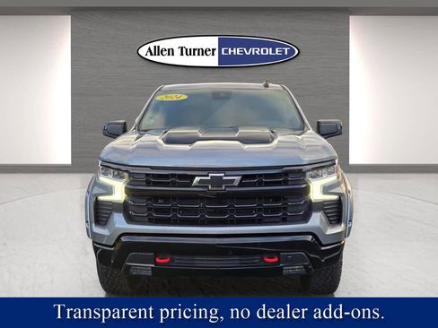 Used 2024 Chevrolet Silverado 1500 LT Trail Boss w/ Convenience Package II image 5