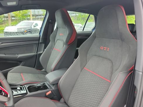New 2026 Volkswagen GTI SE FWD image 15