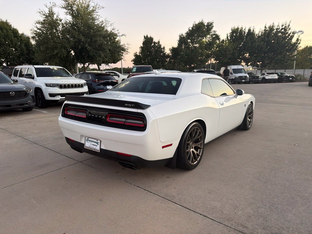 Used 2016 Dodge Challenger SRT Hellcat RWD image 3