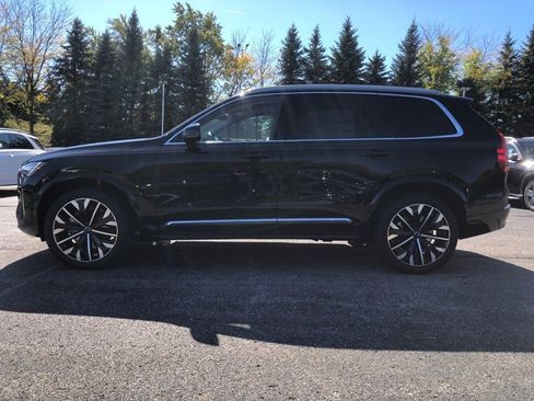 New 2026 Volvo XC90 B6 Plus w/ Protection Package Premier image 7