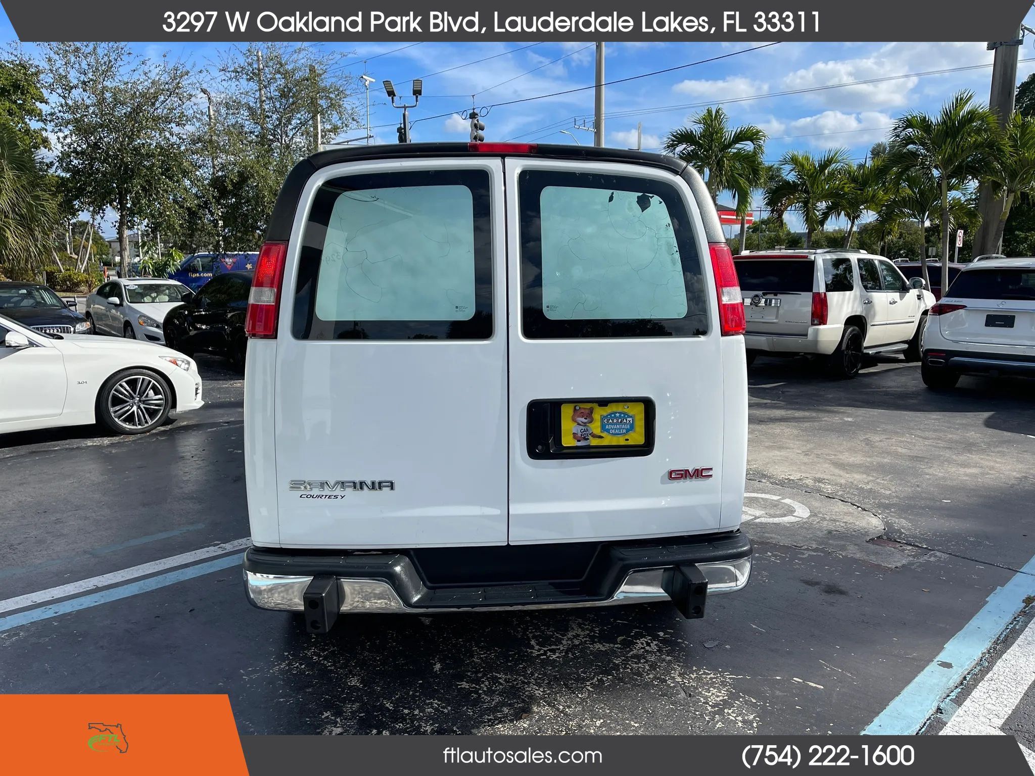 Used 2017 GMC Savana 3500 Extended RWD image 10