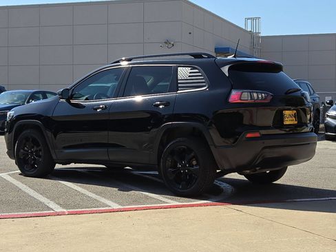Used 2020 Jeep Cherokee Latitude Plus FWD image 5