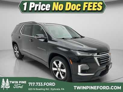 Used 2023 Chevrolet Traverse LT w/ LT Premium Package