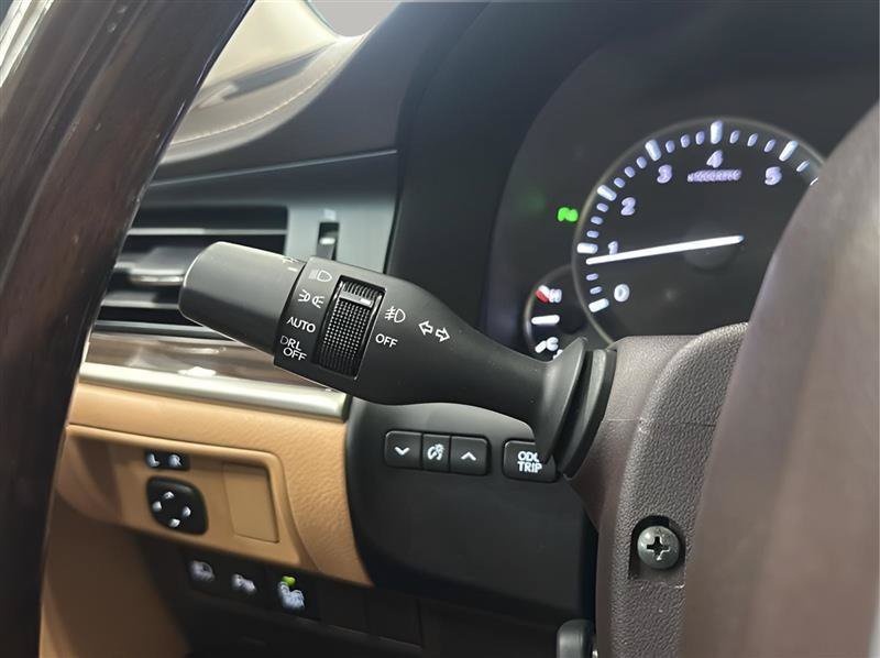 Used 2017 Lexus ES 350 w/ Navigation System Package FWD image 11