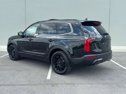 Used 2021 Kia Telluride SX w/ SX Prestige Package AWD/4WD image 3