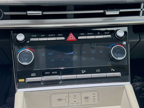 New 2026 Hyundai Santa Fe SEL FWD image 11